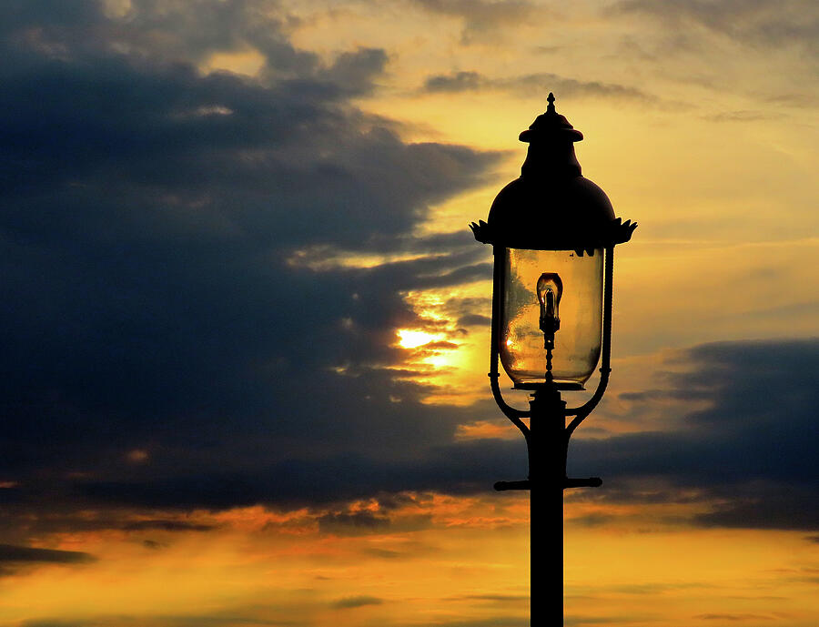 Gas Lamp in Sunsets Glow Photograph by Linda Stern