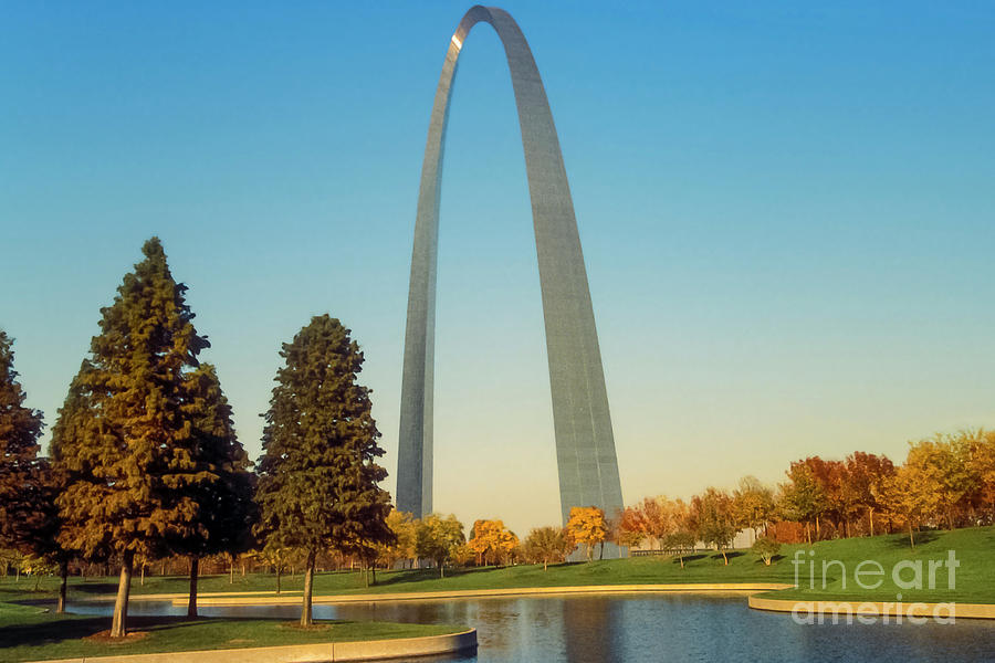 Gateway Arch and Fall Color Photograph by Bob Phillips