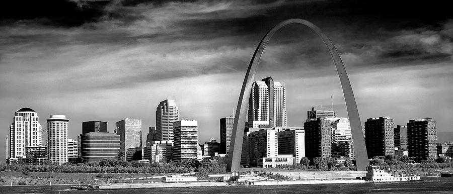 St. Louis Gateway Arch Panoramic Black and White Print Photograph by ...