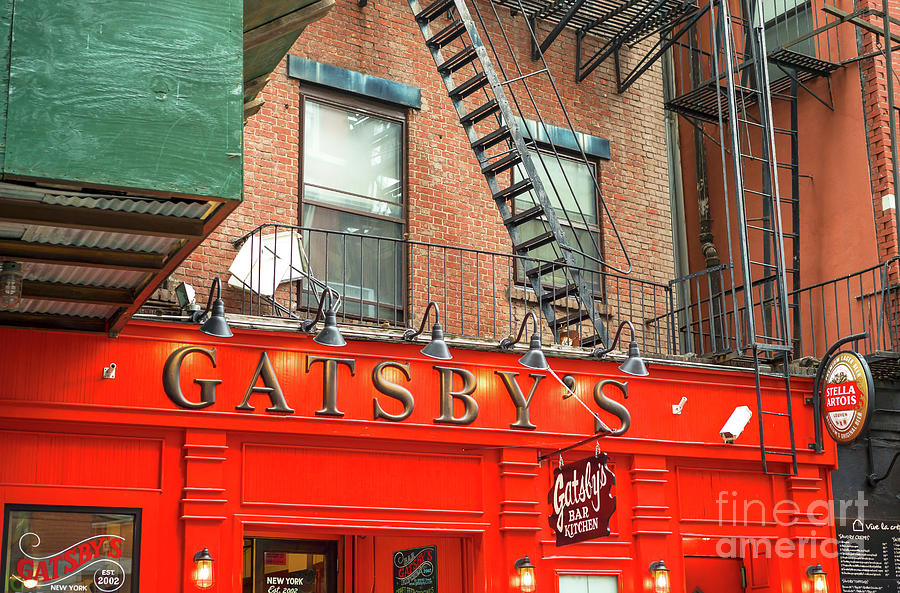 Gatsbys Bar New York City Photograph by John Rizzuto