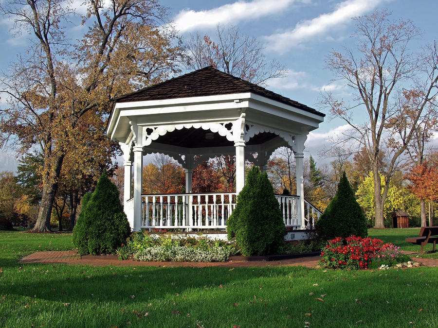 Gazebo at Olmsted Falls - 1 Photograph by Mark Madere