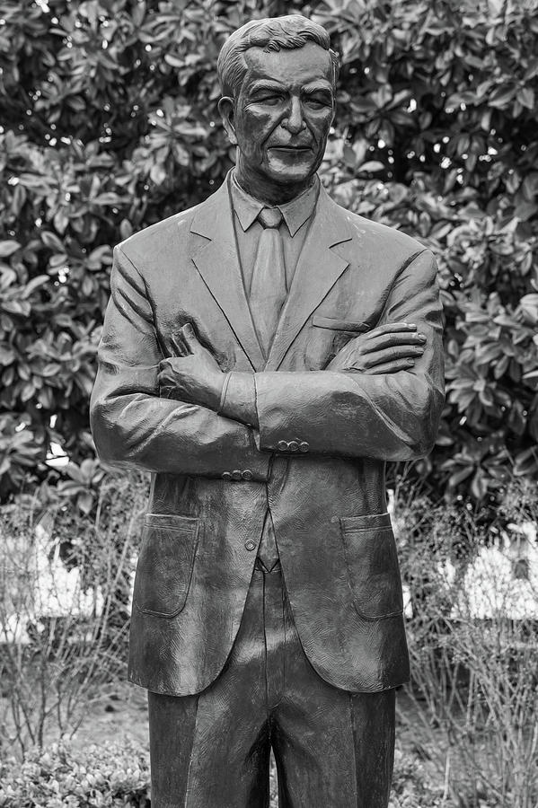 Gene Stallings Statue in Alabama  Photograph by John McGraw