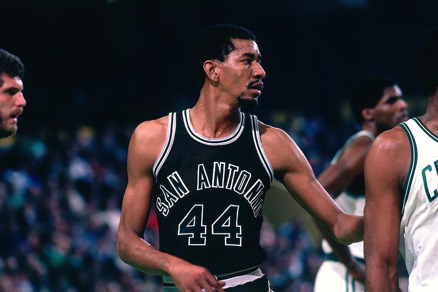 George Gervin Photograph by Dick Raphael
