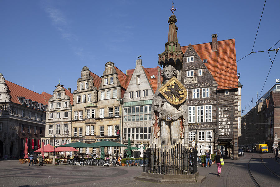 Germany, Bremen, Bremen Roland on market square Photograph by Westend61