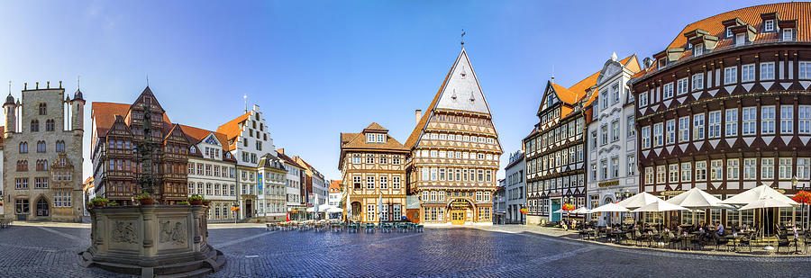 Germany, Hildesheim, Market place with Roland fountain and Butchers Guild Hall Photograph by Westend61