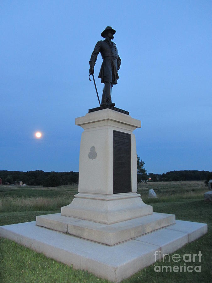 Gettysburg Battlefield Moon and Statue Photograph by Susan Carella