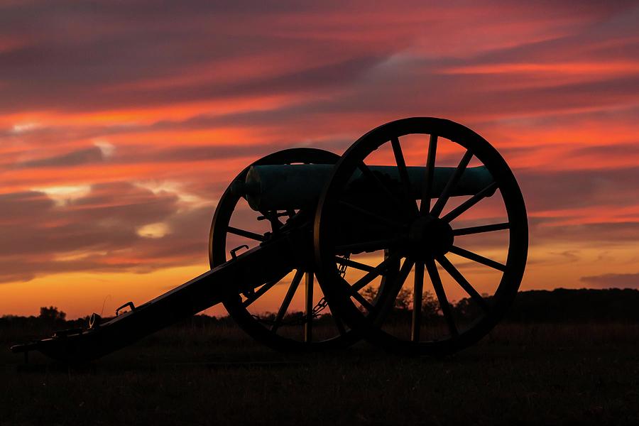 Gettysburg - Cannon on Cemetery Ridge at First Light Photograph by Liza Eckardt
