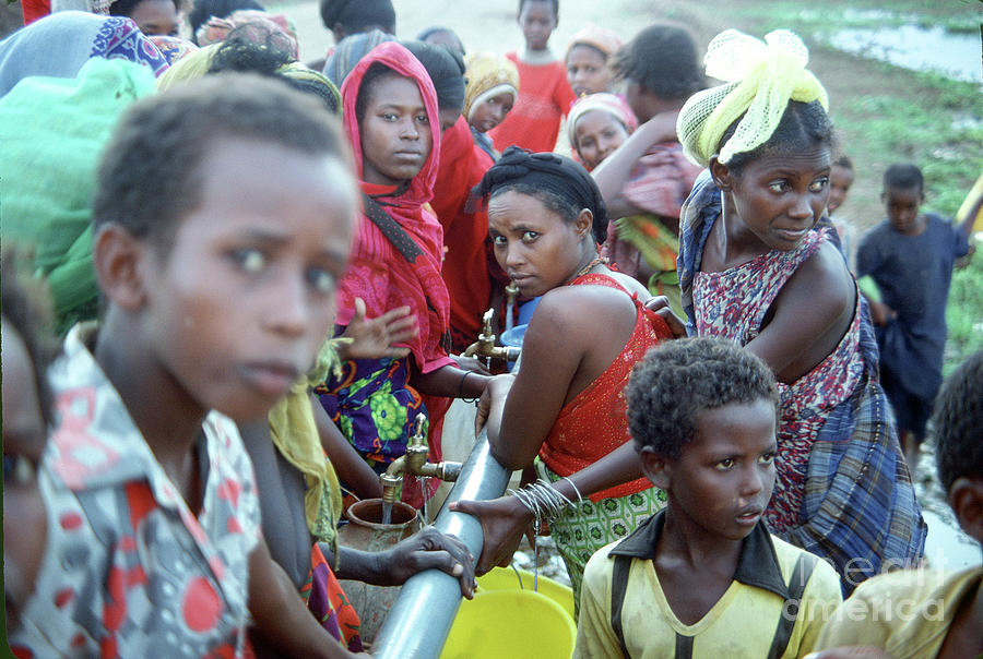 Girls at a Fresh Water Dispenser, Potable, Refugee Camp in Somal ...