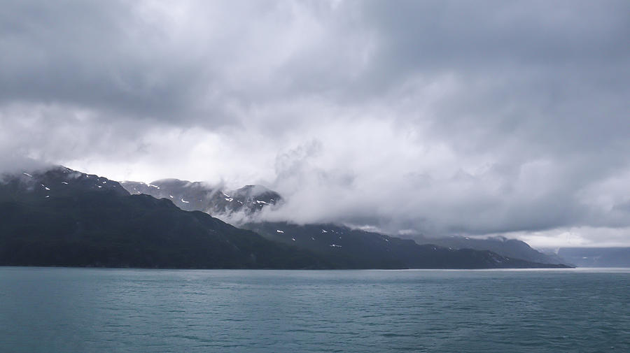 Glacier Bay Cloud Sifts Photograph