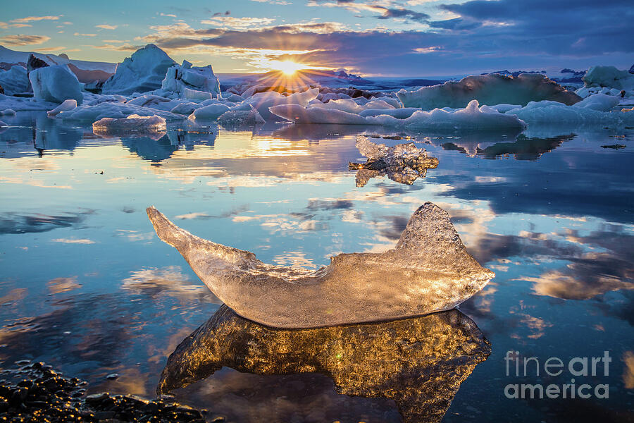 Glacier Lagoon Photograph by Inge Johnsson
