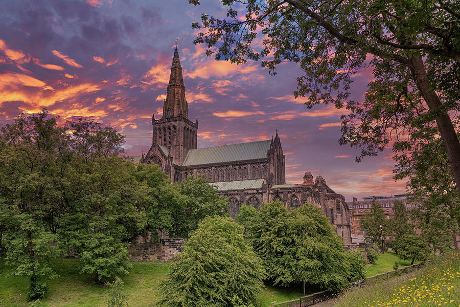 Glasgow Necropolis is a Victorian cemetery in Glasgow and is a ...