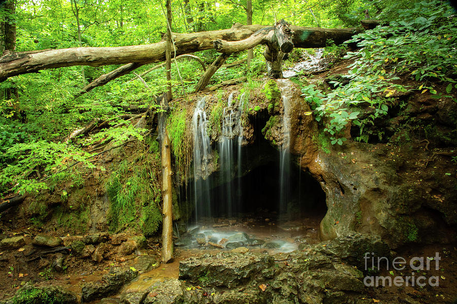 Glen Helen Waterfall 1 Photograph by Jennifer Shade - Fine Art America