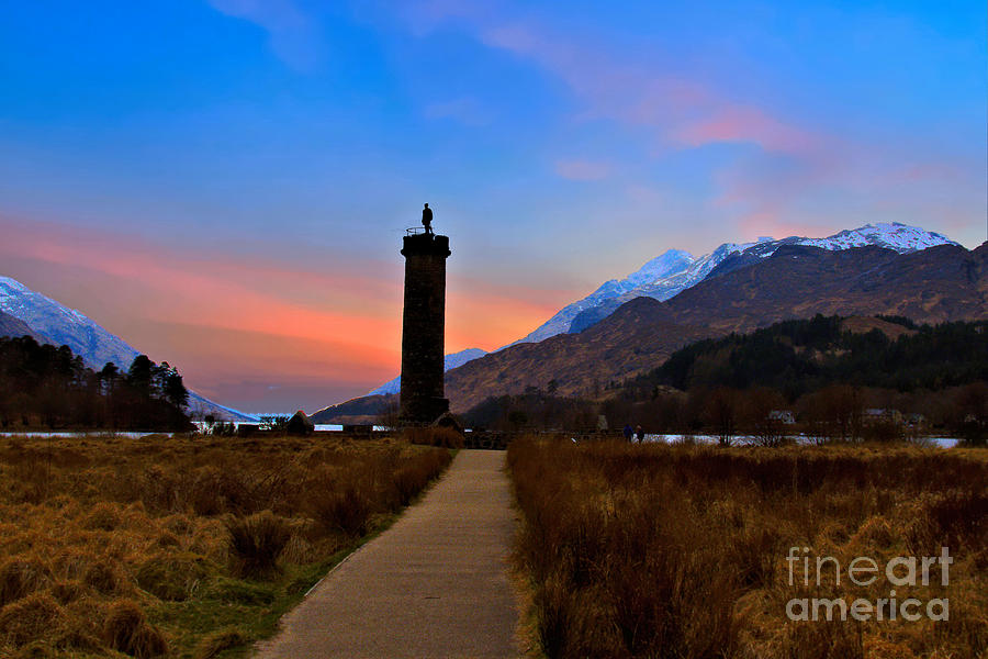 Glenfinnan Monument at Sunset Photograph by Richard Denyer