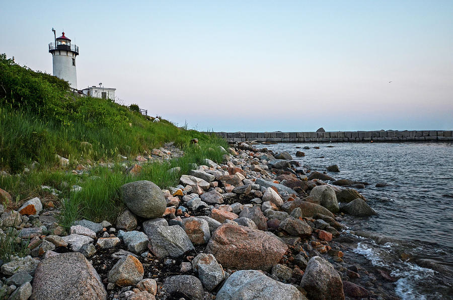 Gloucester Massachusetts Easter Point Lighthouse Rocky Coast Photograph by Toby McGuire