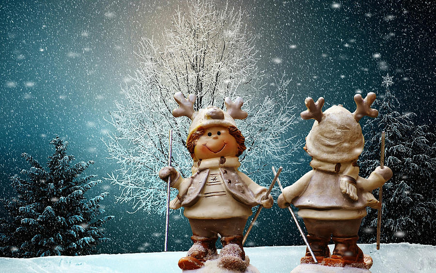 Gnomes Skiers Winter Christmas Decorations Snowdrifts Xmas Backgrounds Christmas Concepts Happy