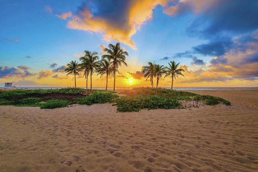 Golden Sunrise Serenity Captivating Beauty at Riviera Beach Sing Photograph by Kim Seng