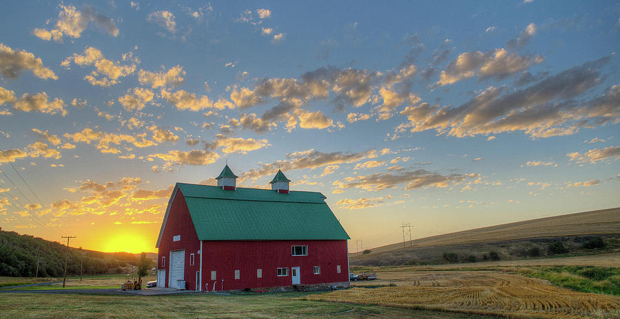 Golden Sunset Barn Photograph by Doug Davidson