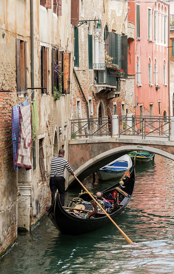 Gondolier, Venice, Italy Photograph by Sarah Howard