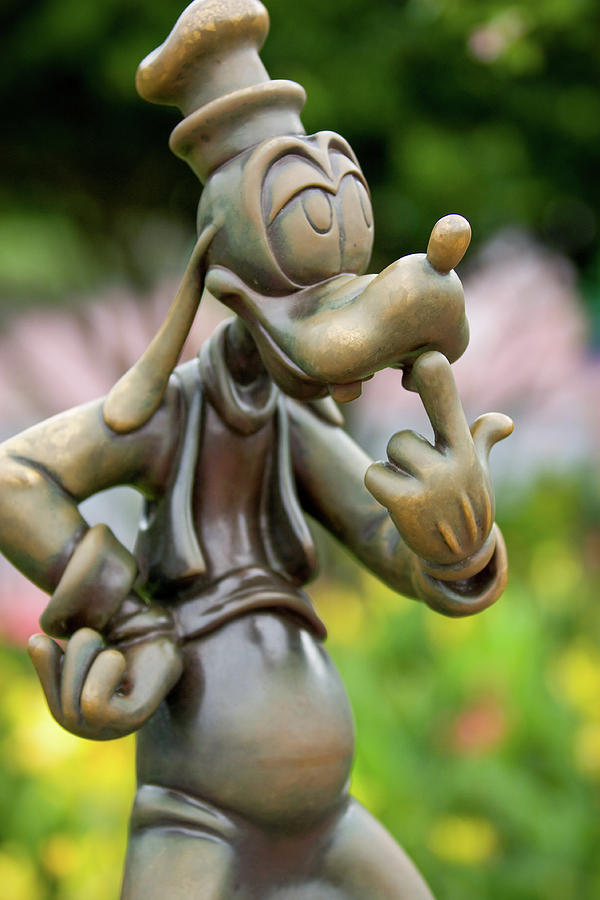 Cricket Photograph - Goofy Statue by Mark Chandler