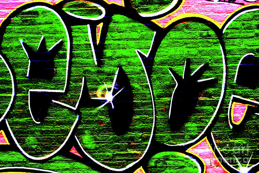 Graffiti Photograph - Graffiti 18 by Alan Harman Graffiti Photograph - Graffiti 18 by Alan Harman