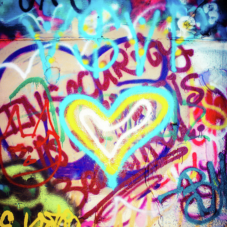 heart graffiti art
