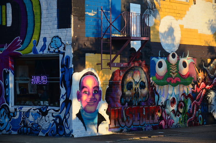 Graffiti in Canton, Ohio Photograph by Bill Lee | Fine Art America