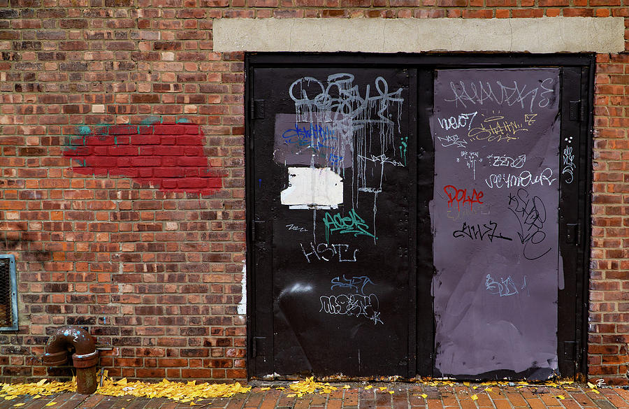 Graffiti - Uptown Kingston Photograph by Tom Romeo