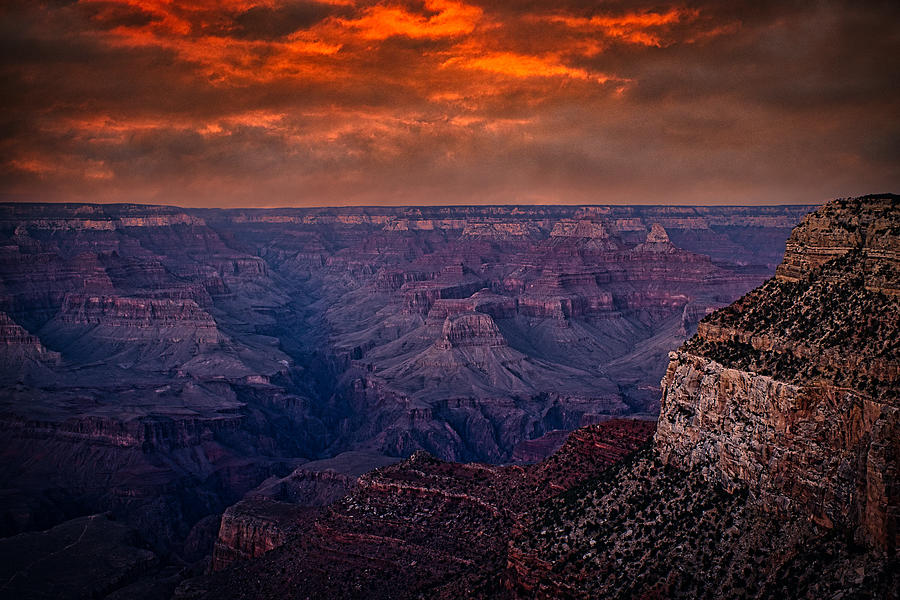 Grand Canyon National Park Photograph - Grand Canyon Dusk #2 by Stuart Litoff