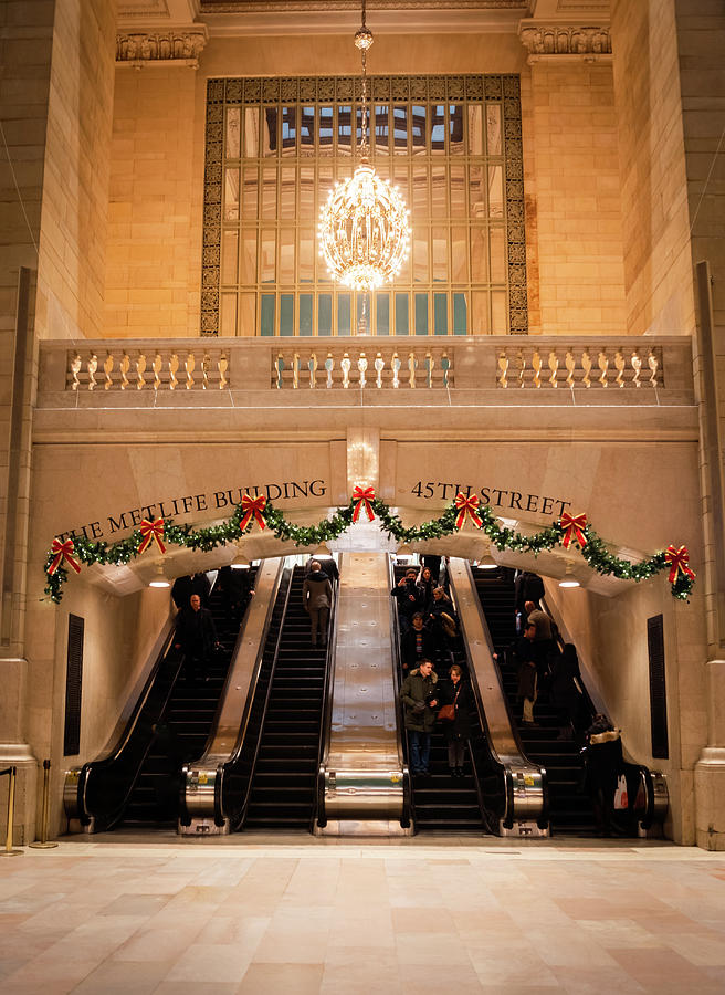 New York City Photograph - Grand Central Holiday  by Terri Mongeon