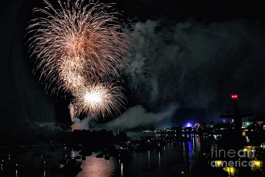 Grand Haven Coast Guard Festival Fireworks 8 Photograph by Matthew Winn