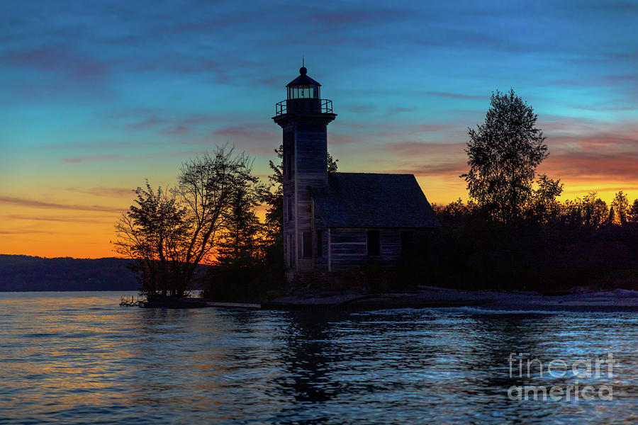 Grand Island Lighthouse Sunset Munising Michigan Photograph by Norris Seward