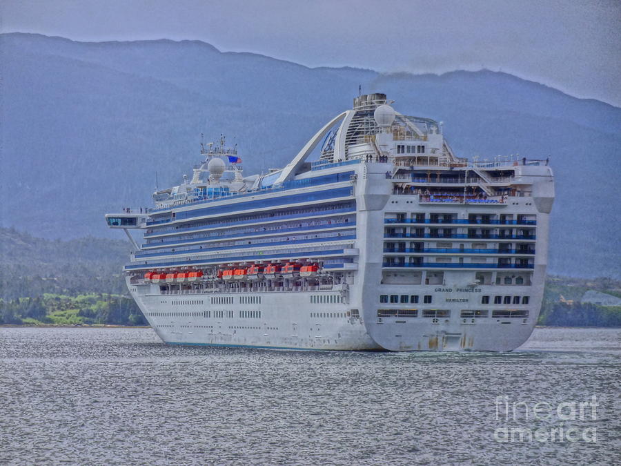 Grand Princess HDR Photograph by Steve Speights