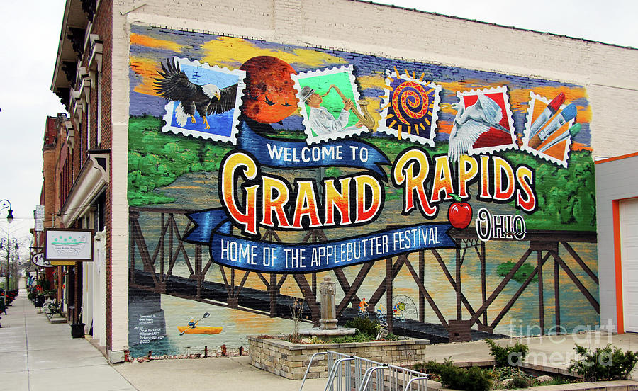 Grand Rapids Ohio Mural 7596 Photograph by Jack Schultz