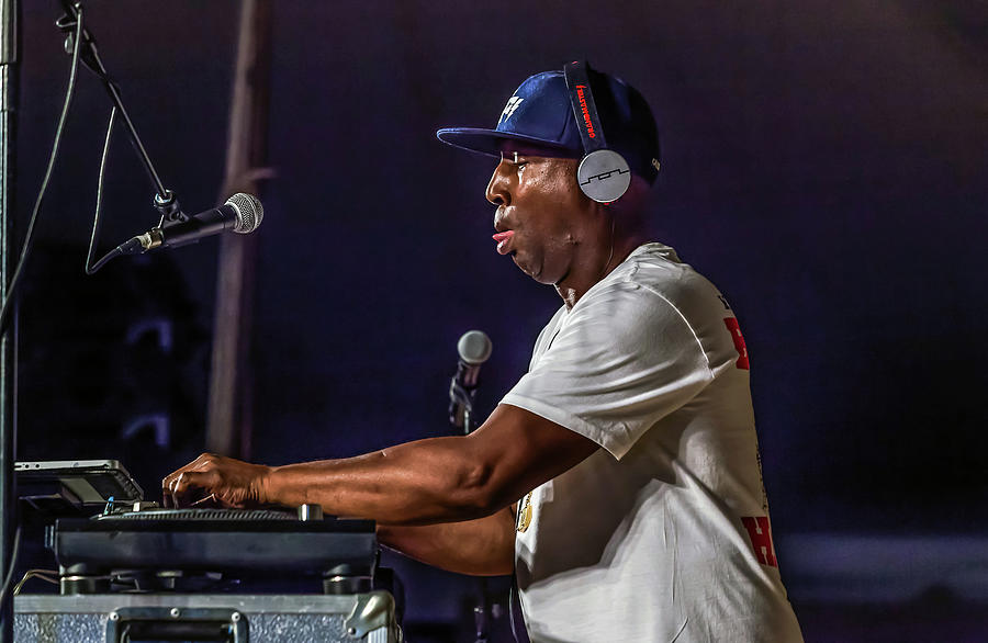 Grandmaster Flash 11 by Alex Forsyth