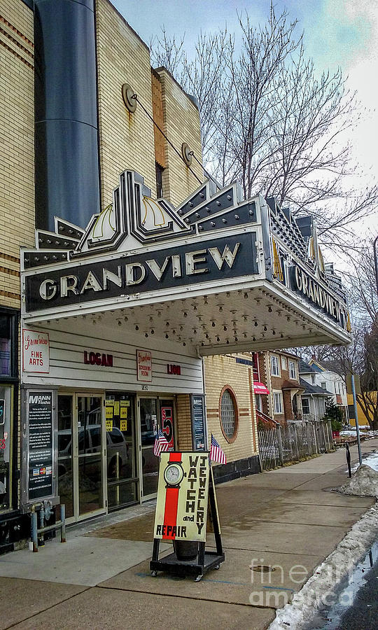 Grandview Theatre Photograph by Mark Triplett