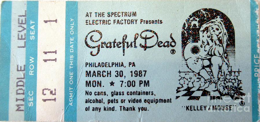 Grateful Dead Spectrum 1987 Photograph by Susan Carella