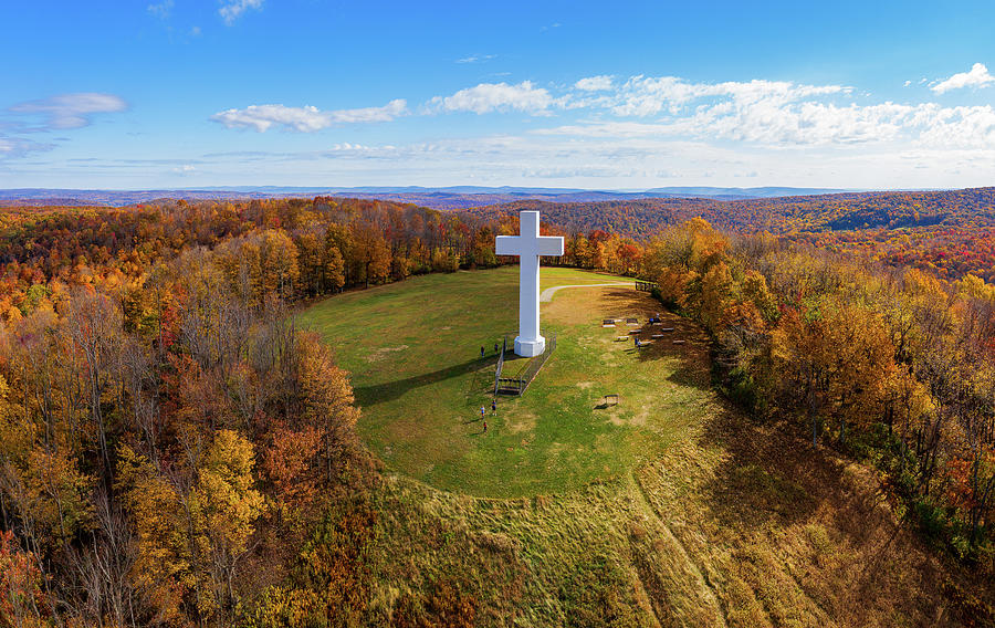 Great Cross of Christ in Jumonville near Uniontown, Pennsylvania Photograph by Steven Heap