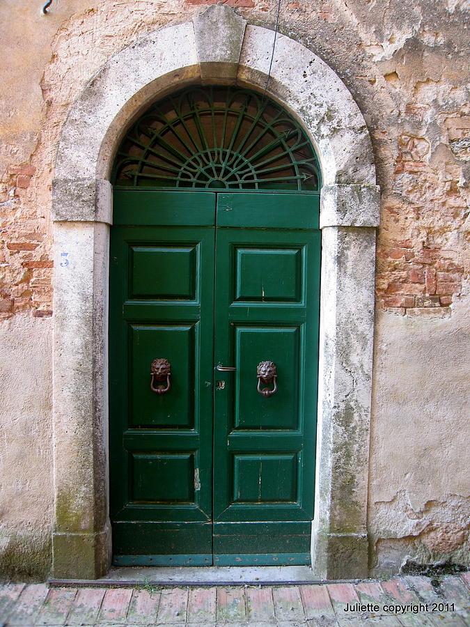 Green Door in Tuscany Photograph by Juliette Becker