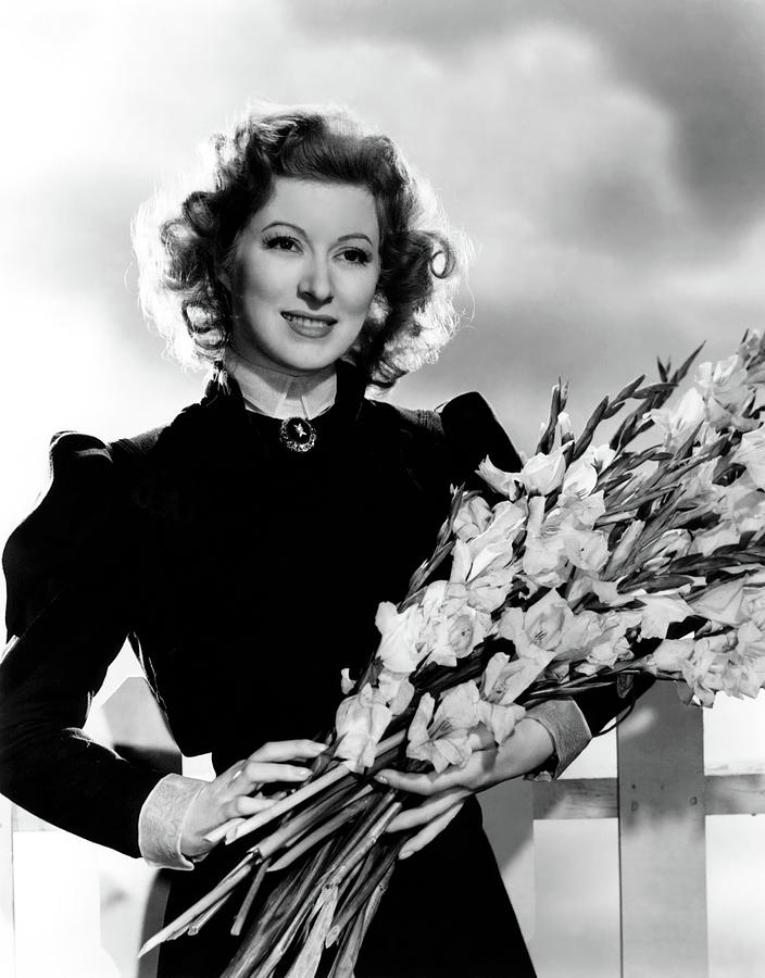 GREER GARSON in BLOSSOMS IN THE DUST -1941-, directed by MERVYN LEROY. Photograph by Album