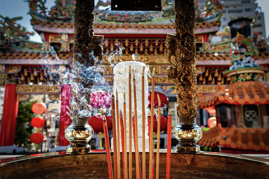 Guan Shrine 2 Photograph by Bill Chizek