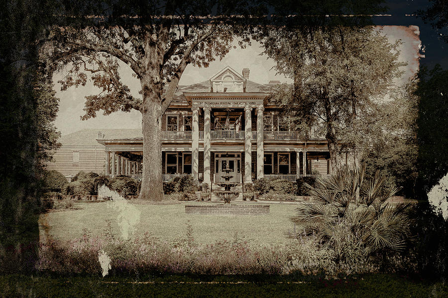 Guignard Mansion Back in the Day Photograph by Charles Hite