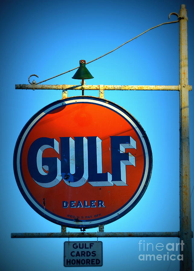 Gulf Dealer Photograph by Tru Waters - Fine Art America