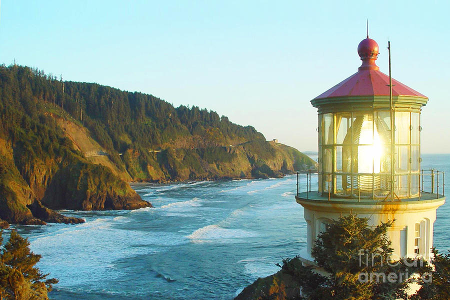 Haceta Head Lighthouse Photograph By Lt Thomas - Fine Art America