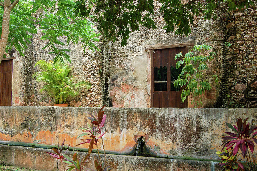Hacienda Ochil Wall Photograph by William Scott Koenig