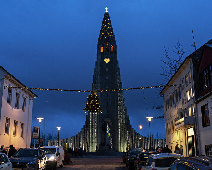 Hallgrimskirkja Church at Christmas in Reykjavik Iceland Photograph by Toby McGuire