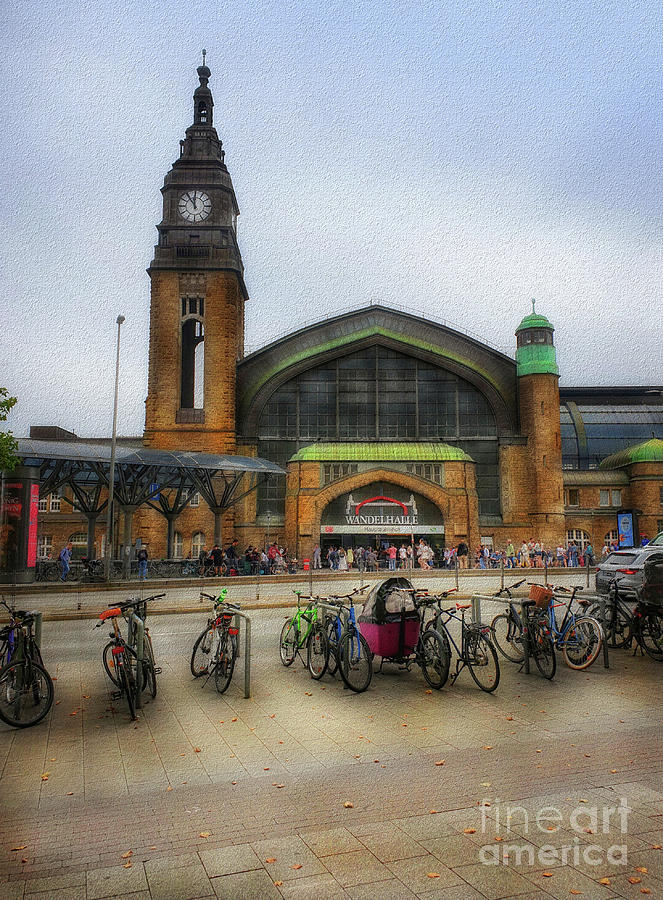 Hamburg Hauptbahnhof Photograph by Yvonne Johnstone