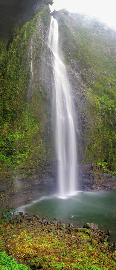 Hanakapi ai Falls in Haena State Park Kauai Hawaii Photograph by Scott McGuire