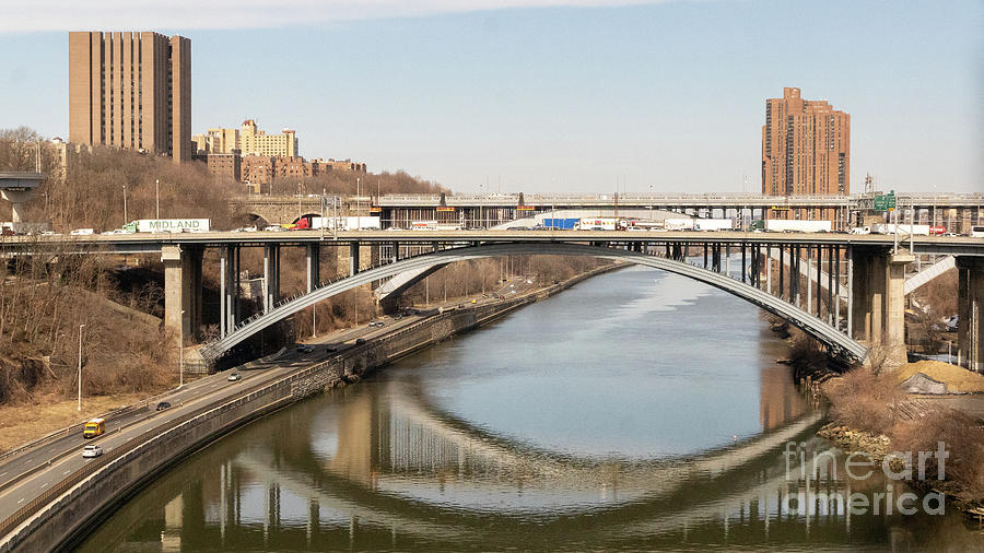 Harlem River Reflections Photograph by Cole Thompson