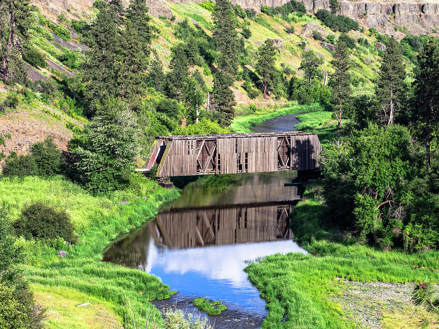 Spokane Photograph - Harpole Wooden Covered Bridge by David Choate