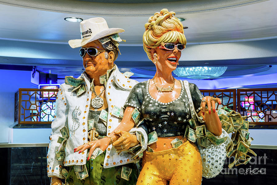 Harrahs Casino Winnie and Buck statues Photograph by Aloha Art